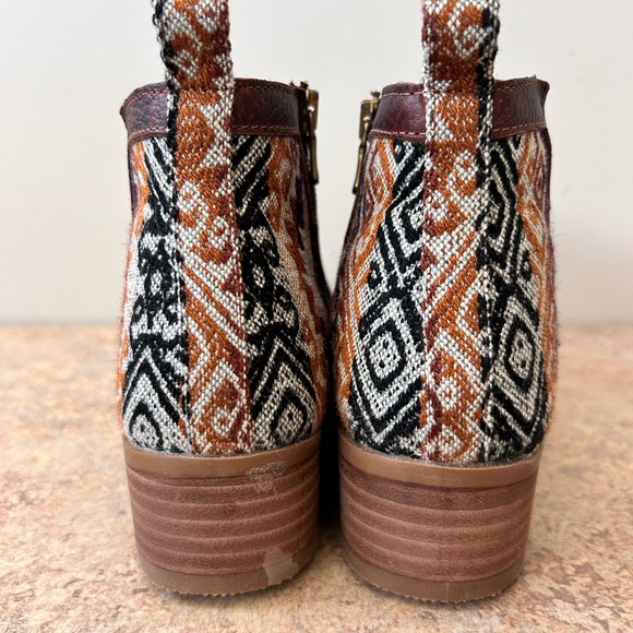 Inkka Beautiful Brown Leather Ankle Boots with Textile Design size 9 - Picture 8 of 10